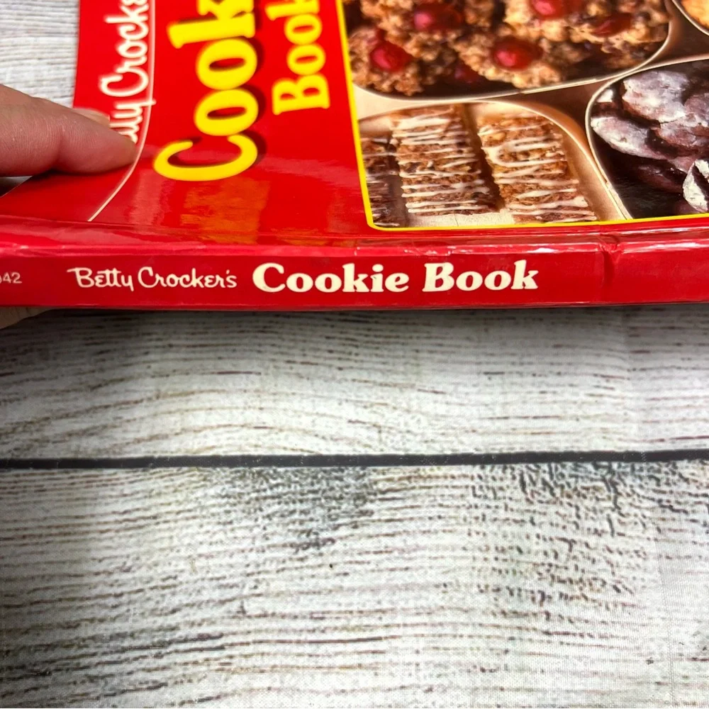 Vintage Betty Crocker's Cookie Book 1986 Vintage Cook Book Grandmacore